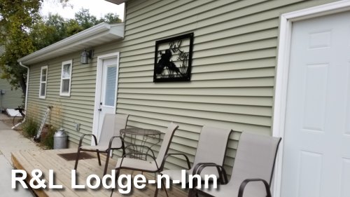 R&L Lodge-N-Inn Slide Image